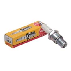 Свеча зажигания NGK 2611 B9ES Фото