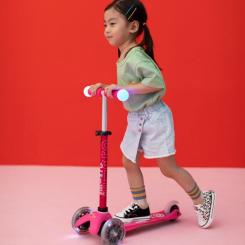 Самокат Micro Mini Deluxe Magic Pink LED Фото 6