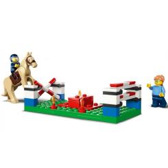 Конструктор LEGO City Полицейская академия 823 деталей Фото 4