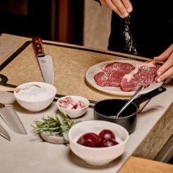 Разделочная доска Victorinox Epicurean Gourmet M Brown Фото 2