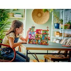 Конструктор LEGO Disney Волшебный дом Мадригал Фото 9