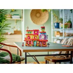 Конструктор LEGO Disney Волшебный дом Мадригал Фото 11