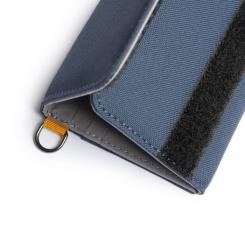 Кошелек Pacsafe RFIDsafe trifold wallet Темно-синій Фото 5