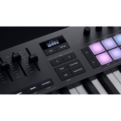 MIDI-клавиатура Novation Launchkey 61 MK4 Фото 7