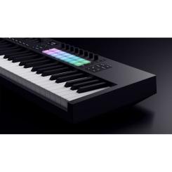 MIDI-клавиатура Novation Launchkey 61 MK4 Фото 8