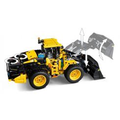 Конструктор LEGO Technic Колесный погрузчик Volvo L120 Electric Фото 4