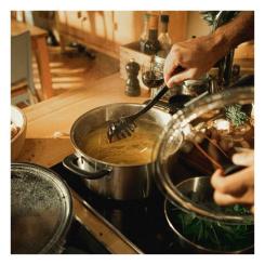 Кастрюля Fiskars Functional Form з кришкою 5 л Фото 6