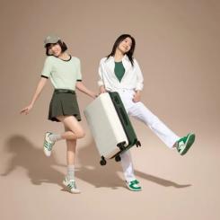 Чемодан Xiaomi Ninetygo Rhine Luggage 28" White+Green Фото 4