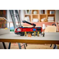 Конструктор LEGO City Пожежна вантажівка в аеропорту Фото 11