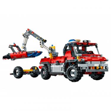 Конструктор LEGO Technic Автомобиль спасательной службы Фото 6