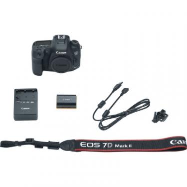 Цифровой фотоаппарат Canon EOS 7D Mark II Body Фото 9