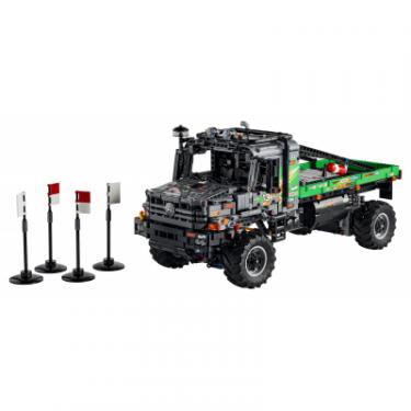 Конструктор LEGO Technic Повноприводна вантажівка-позашляховик Merc Фото 1
