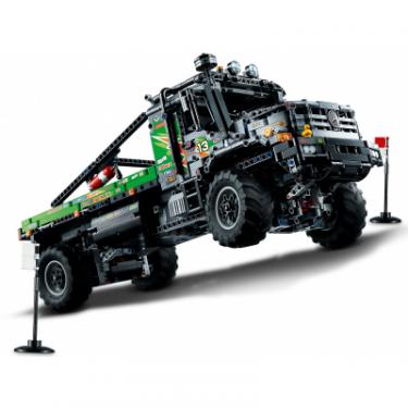 Конструктор LEGO Technic Повноприводна вантажівка-позашляховик Merc Фото 2