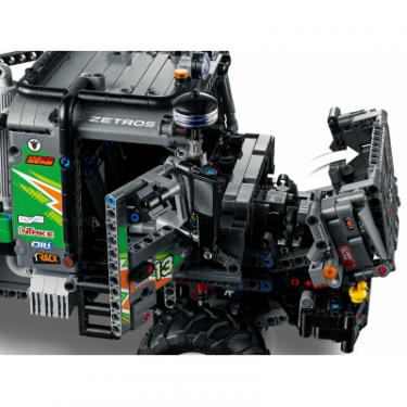 Конструктор LEGO Technic Повноприводна вантажівка-позашляховик Merc Фото 6